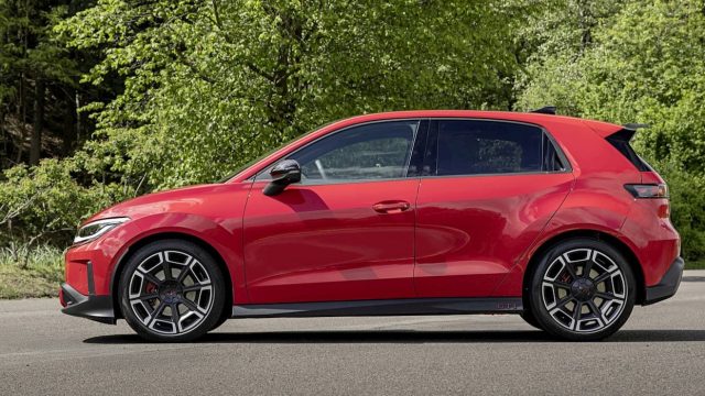 Volkswagen Unveils New Electric Hot Hatch Set for 2023 Release